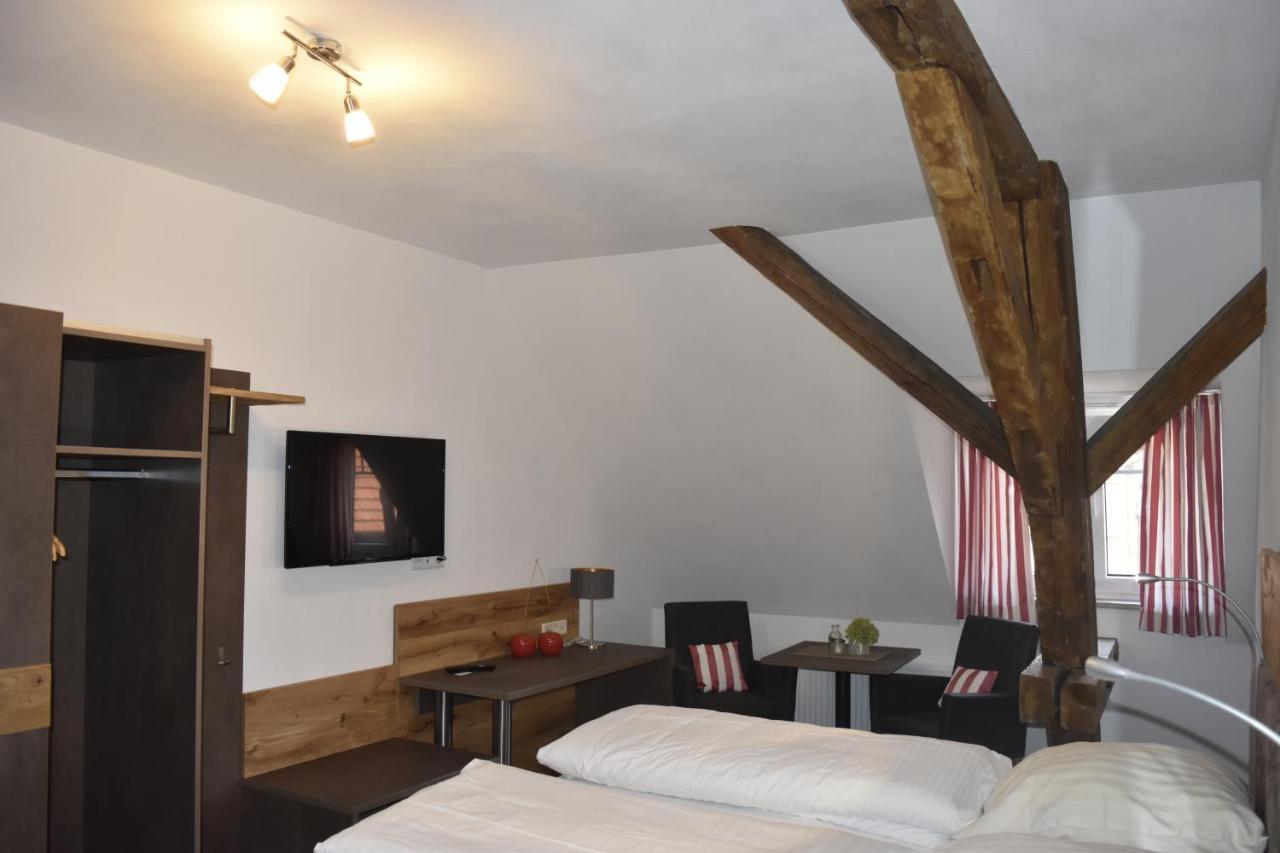 Gasthof Pension Zum Goldenen Hirschen Burgbernheim Ngoại thất bức ảnh