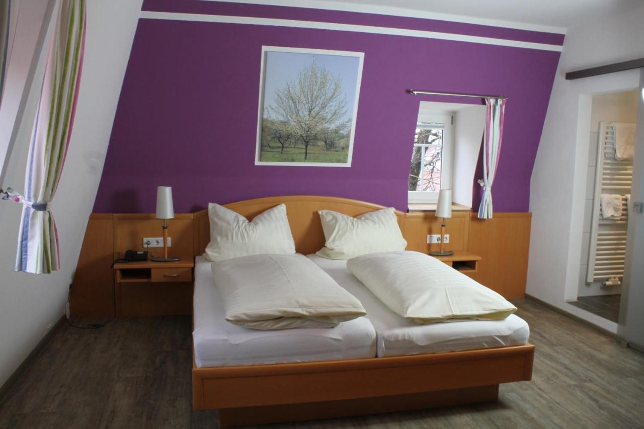 Gasthof Pension Zum Goldenen Hirschen Burgbernheim Ngoại thất bức ảnh