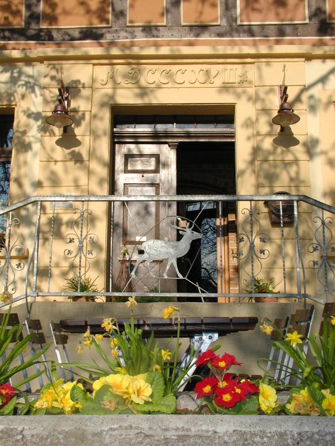 Gasthof Pension Zum Goldenen Hirschen Burgbernheim Ngoại thất bức ảnh